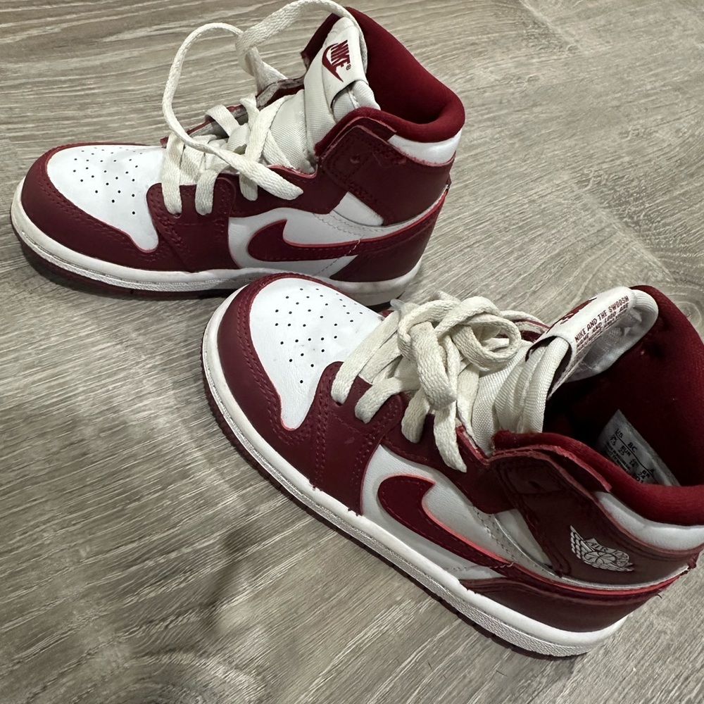8c Jordan Red (toddlers )